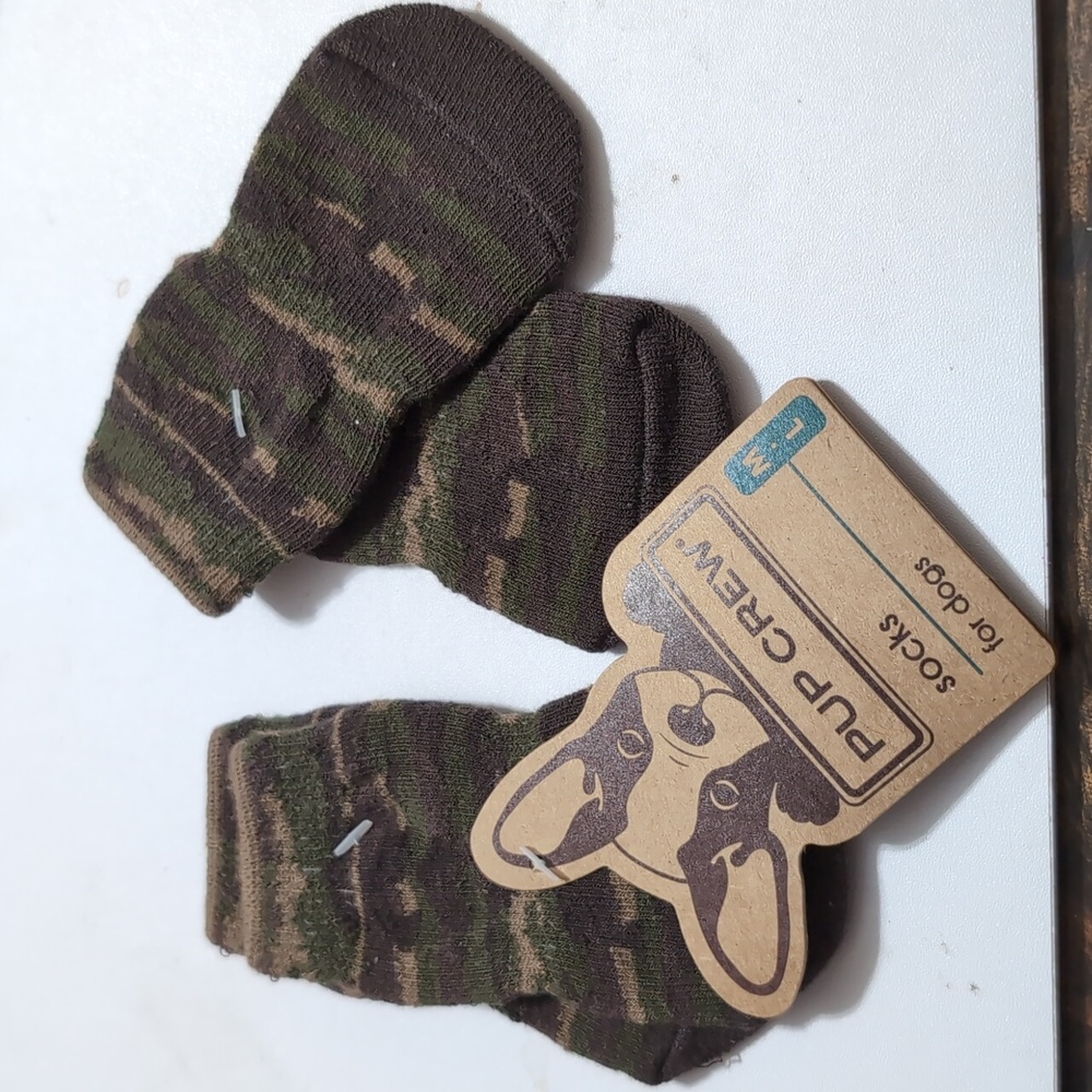 M/L Camo Dog Socks with Treads New Booties